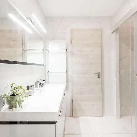 Luxe 3bed 3bath With Balcony & Views By Newyork Cafe 公寓 布达佩斯