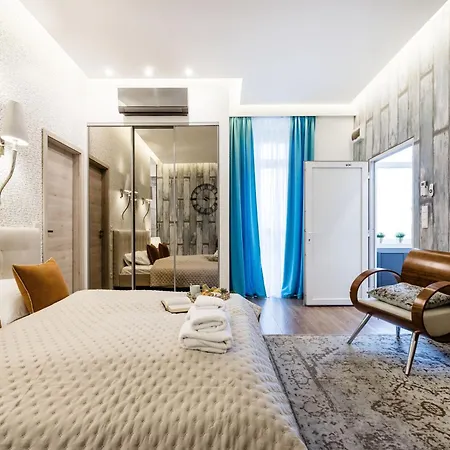 Luxe 3bed 3bath With Balcony & Views By Newyork Cafe 公寓