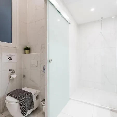 Luxe 3bed 3bath With Balcony & Views By Newyork Cafe 公寓 *