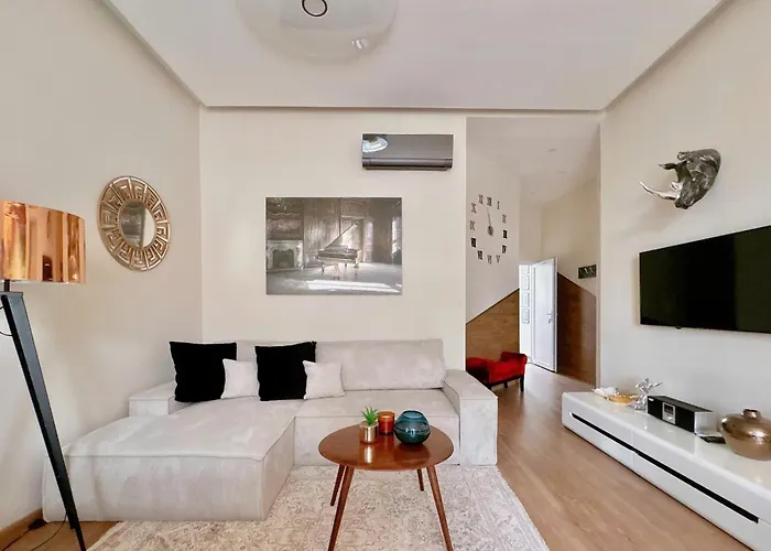 Luxe 3bed 3bath With Balcony & Views By Newyork Cafe Apartament Budapesta