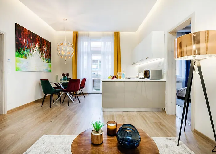Apartament Luxe 3bed 3bath With Balcony & Views By Newyork Cafe *