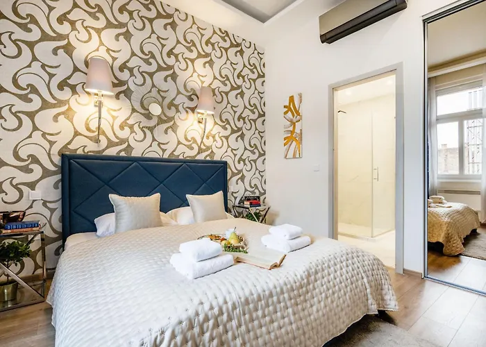 Διαμέρισμα Luxe 3bed 3bath With Balcony & Views By Newyork Cafe *