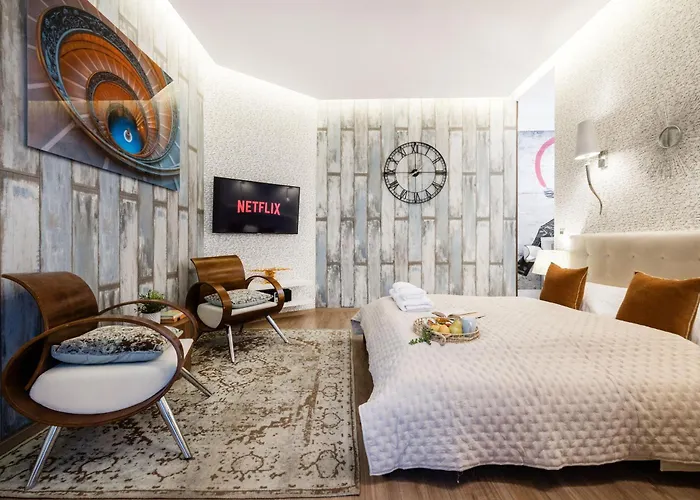 Luxe 3bed 3bath With Balcony & Views By Newyork Cafe * Budapeszt